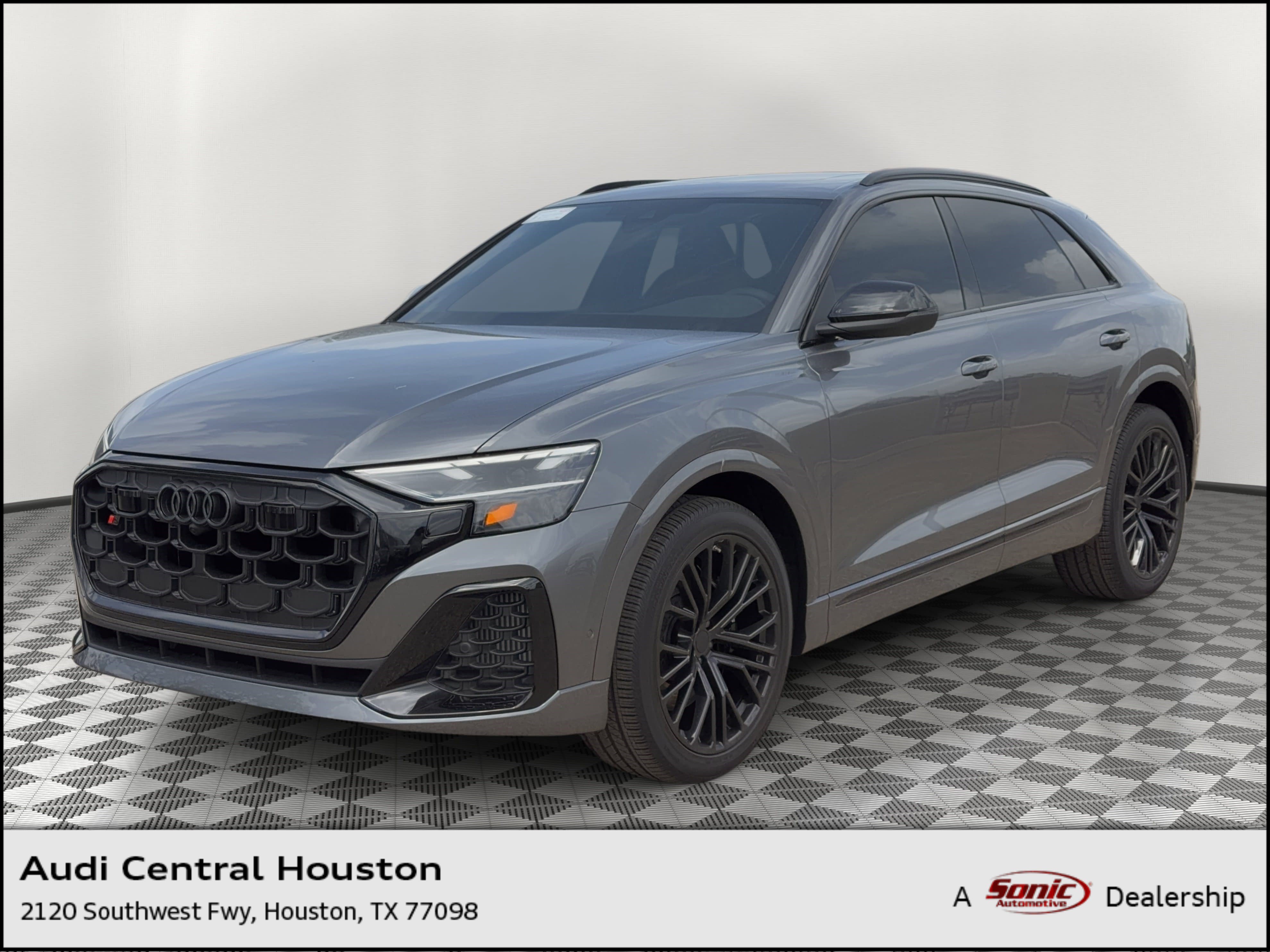 New 2026 Audi SQ8 Premium Plus image 1