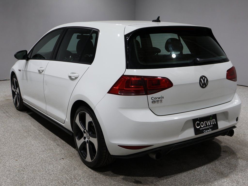 Used 2017 Volkswagen Golf S image 4