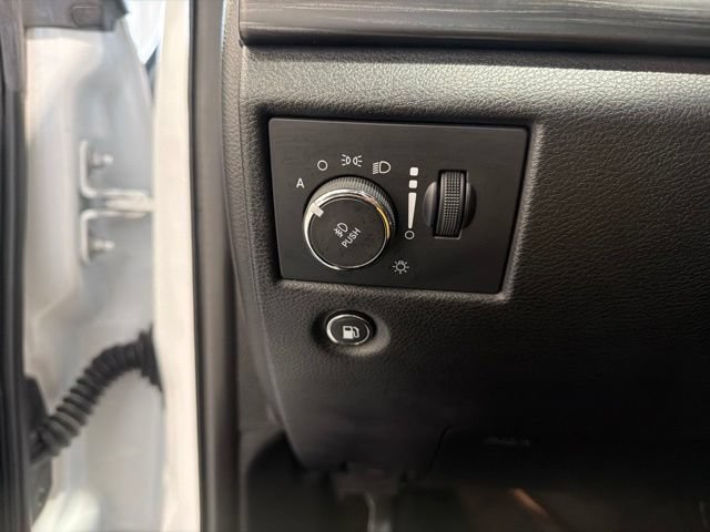Used 2022 Jeep Grand Cherokee Laredo X AWD/4WD image 20