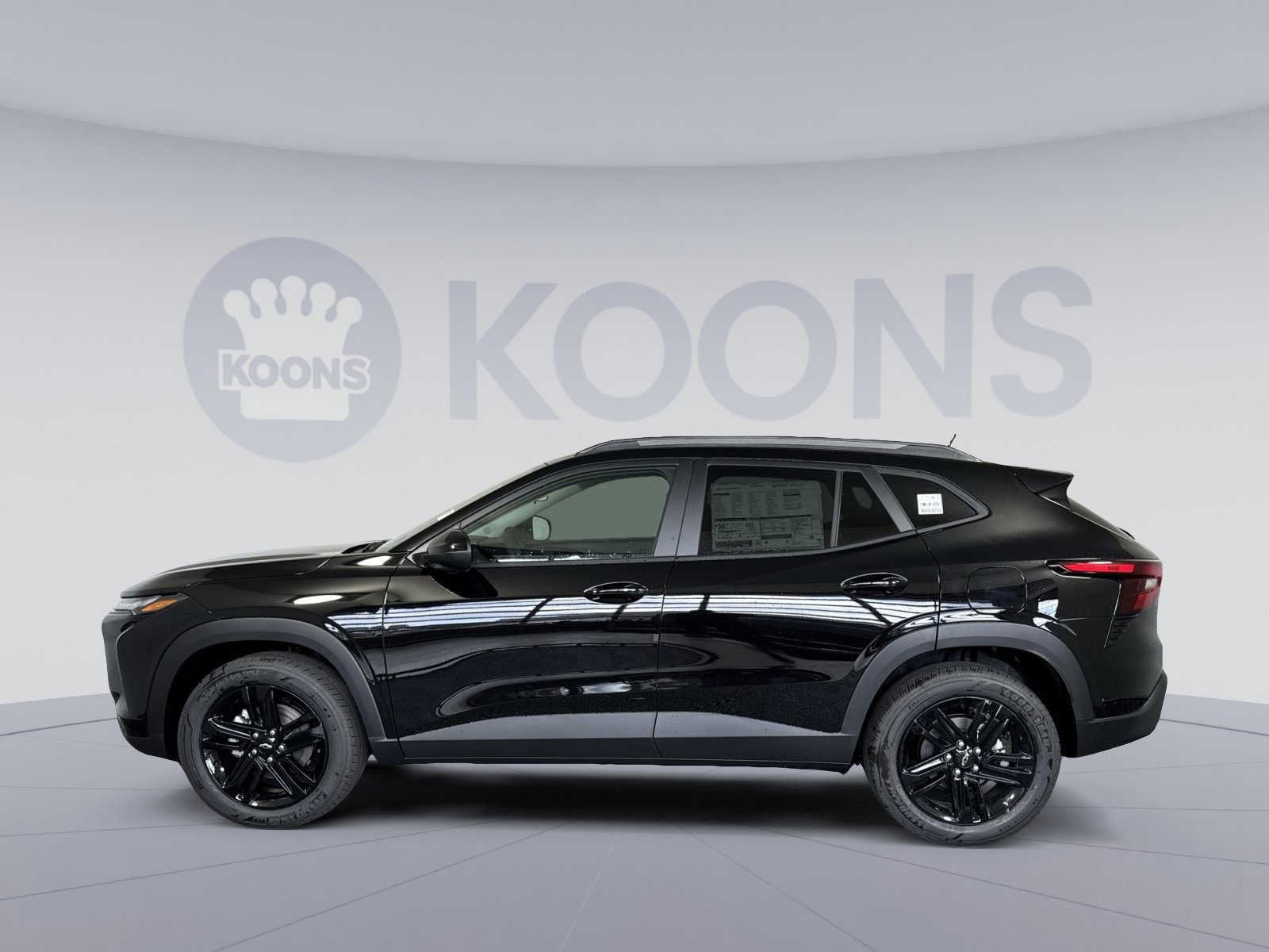 New 2026 Chevrolet Trax ACTIV w/ Sunroof Package FWD image 2