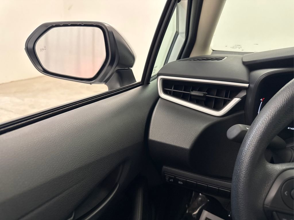 Used 2026 Toyota Corolla LE image 32