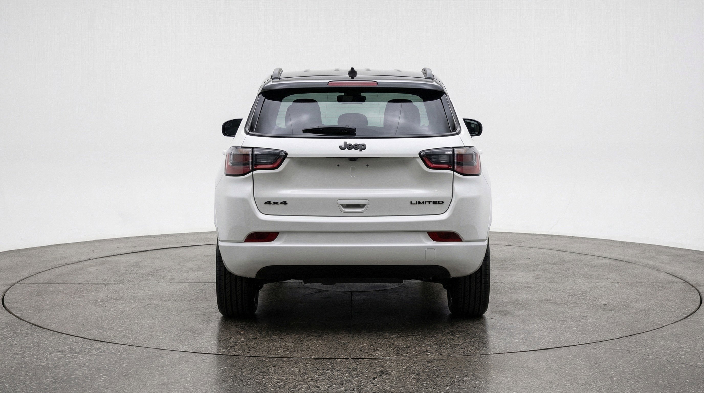 Used 2025 Jeep Compass Limited image 7