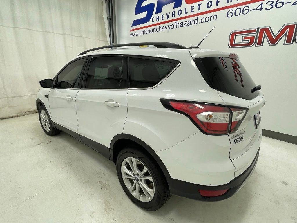 Used 2018 Ford Escape SE image 6