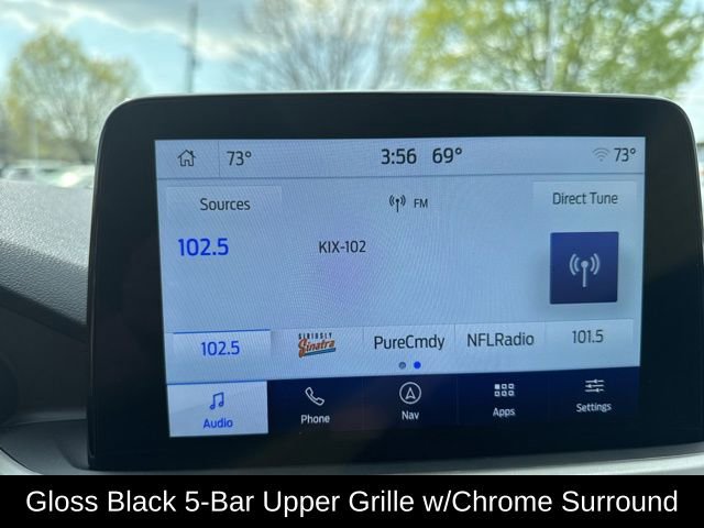 Used 2022 Ford Escape SE w/ SE Sport Appearance Package image 27