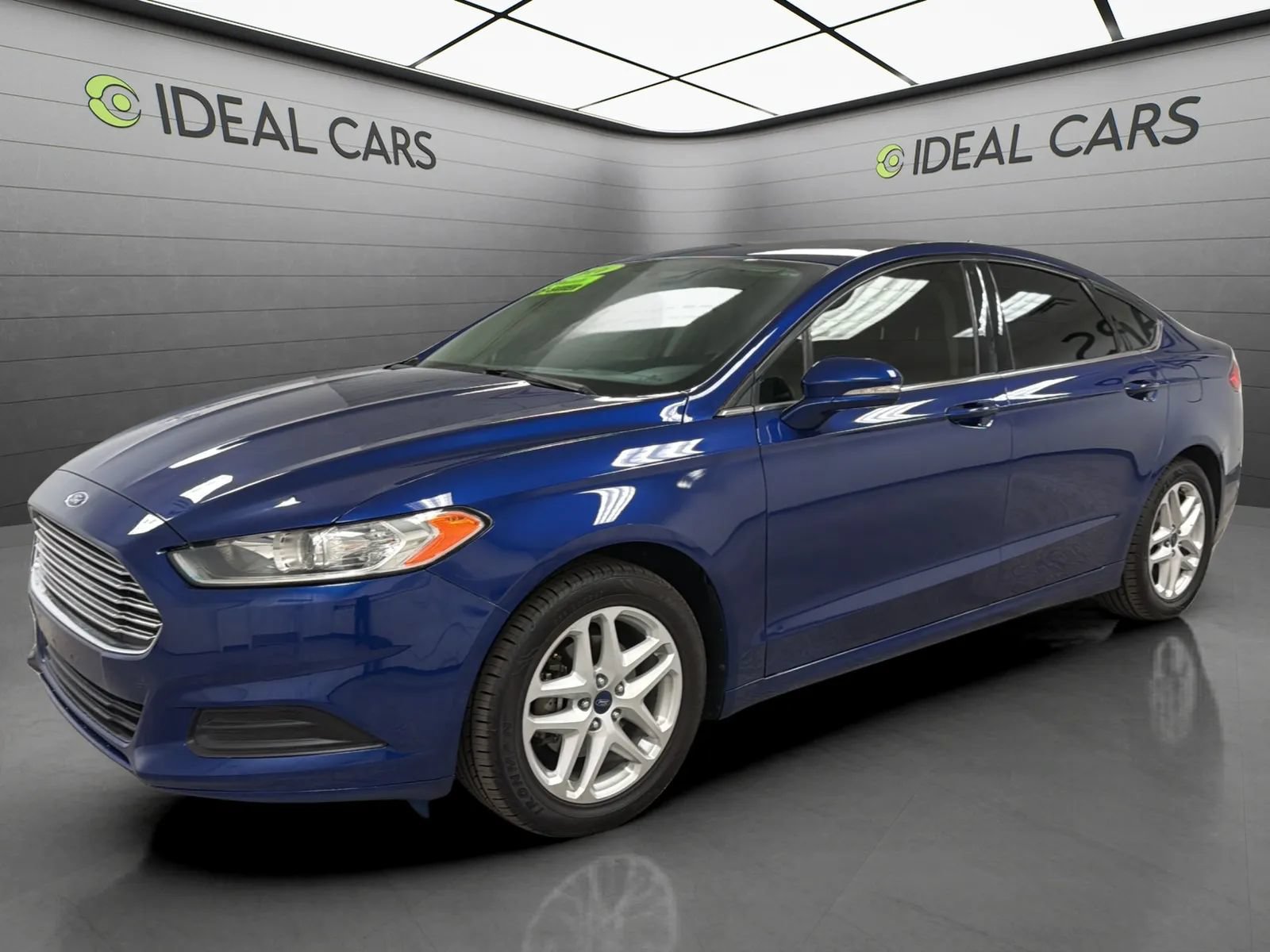 Used 2016 Ford Fusion SE FWD image 1