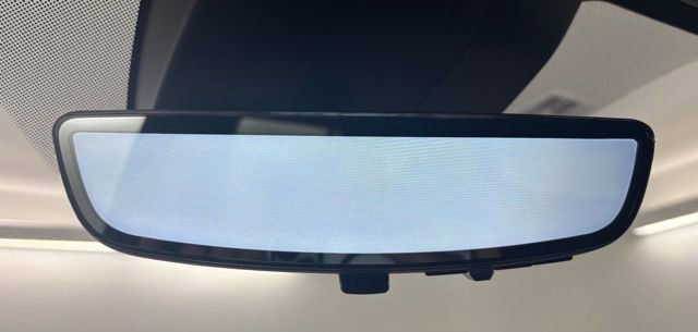 Used 2024 Chevrolet Suburban Premier image 39