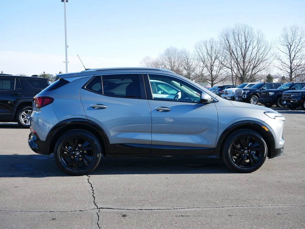 Used 2024 Buick Encore GX Sport Touring w/ Comfort Package image 8