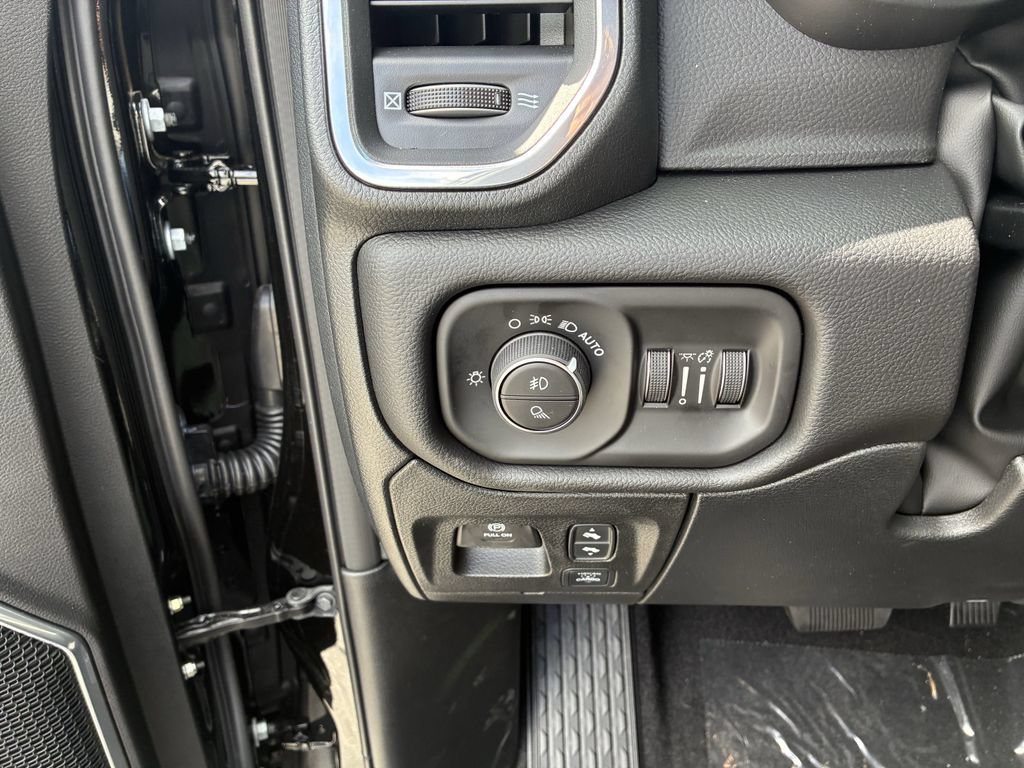 New 2026 RAM 1500 Laramie w/ Laramie Preferred Package AWD/4WD image 20