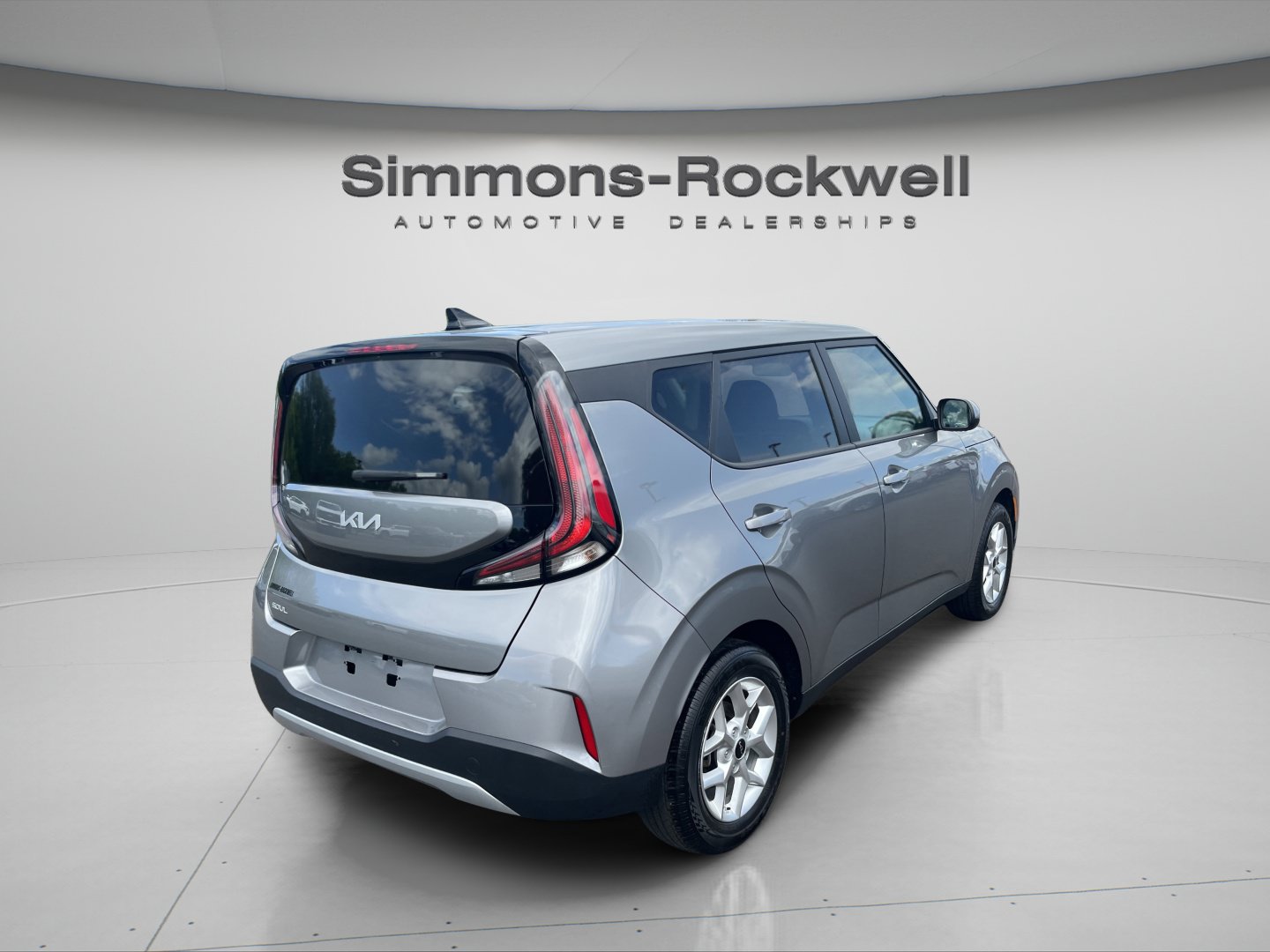 Used 2025 Kia Soul LX w/ LX Technology Package FWD image 6