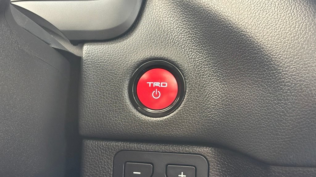 Used 2025 Toyota Tundra TRD Pro AWD/4WD image 38