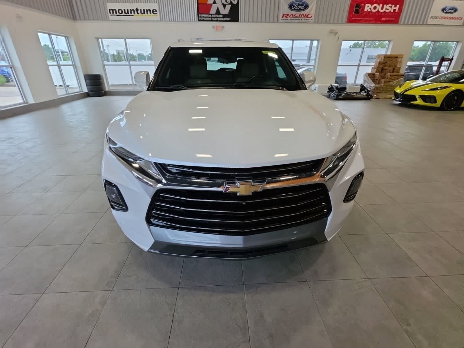 Used 2020 Chevrolet Blazer Premier w/ Driver Confidence II Package AWD/4WD image 3