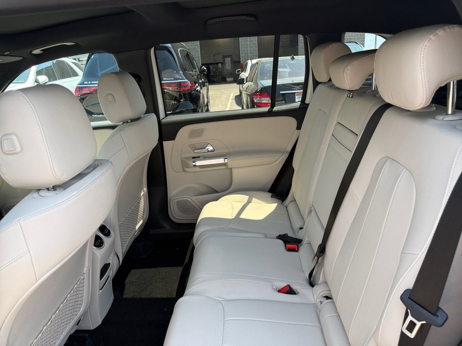 New 2026 Mercedes-Benz GLB 250 4MATIC image 17