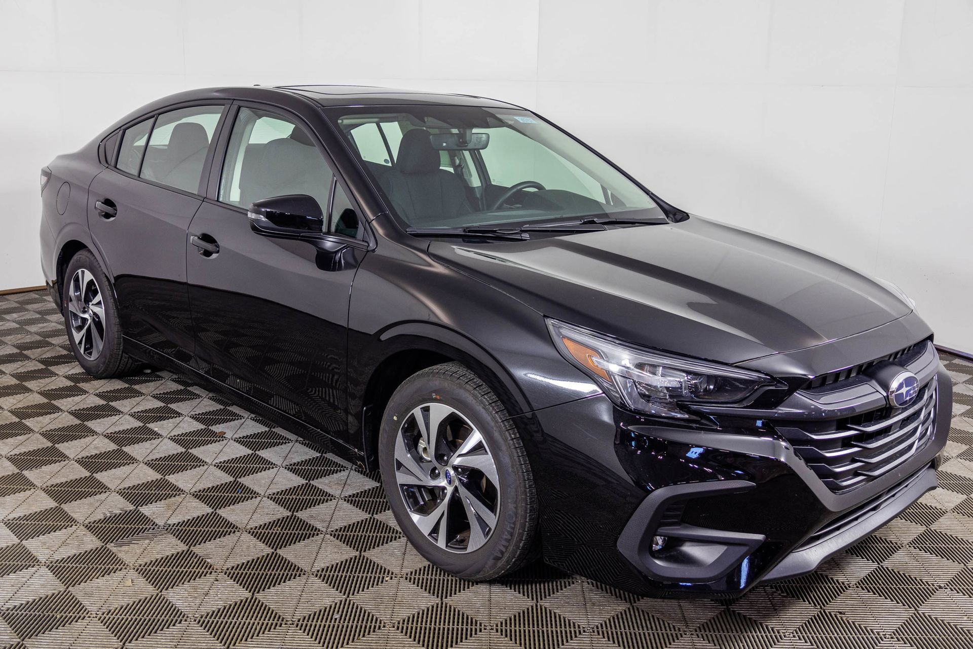 Used 2025 Subaru Legacy Premium AWD/4WD image 12