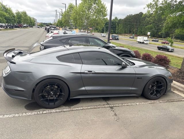 Used 2022 Ford Mustang GT Premium w/ Black Accent Package RWD image 2