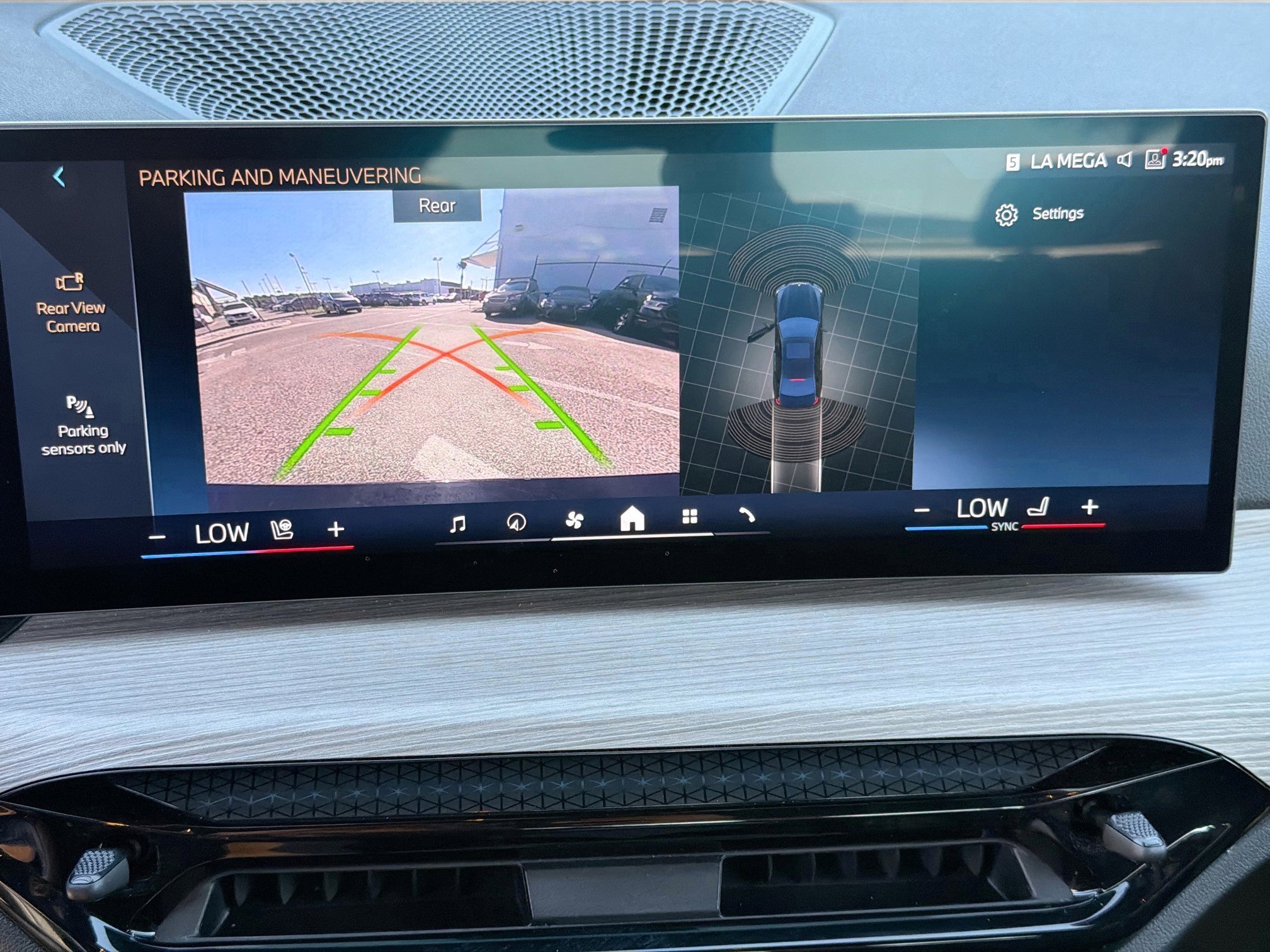 Used 2025 BMW 330i Sedan image 33