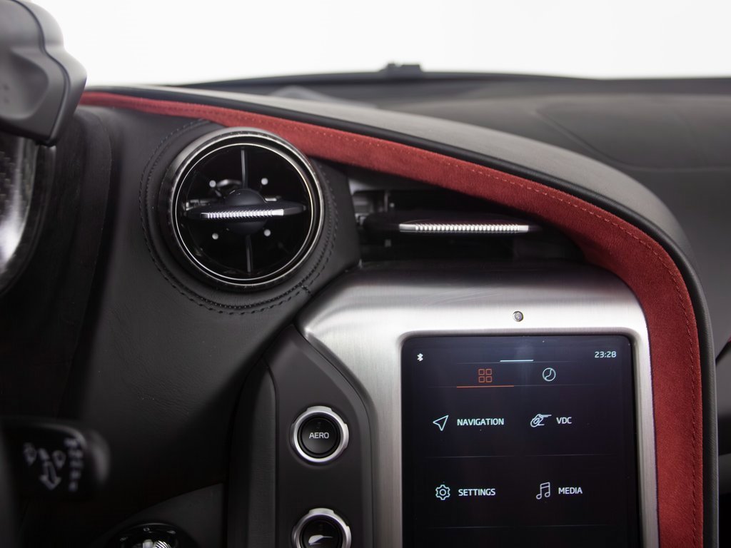 Used 2024 McLaren 750S Spider image 19