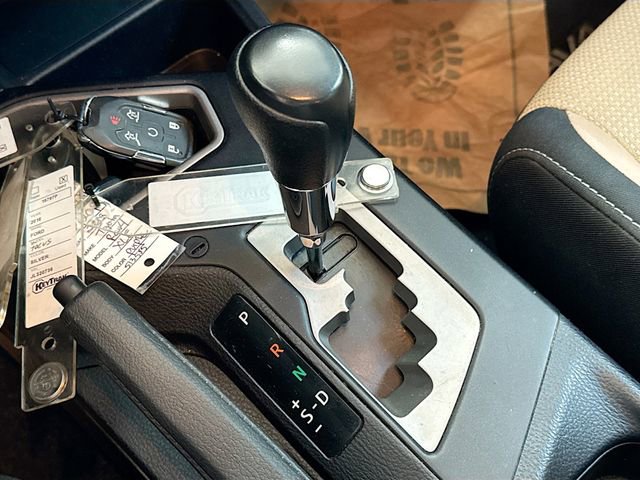 Used 2018 Toyota RAV4 XLE FWD image 17