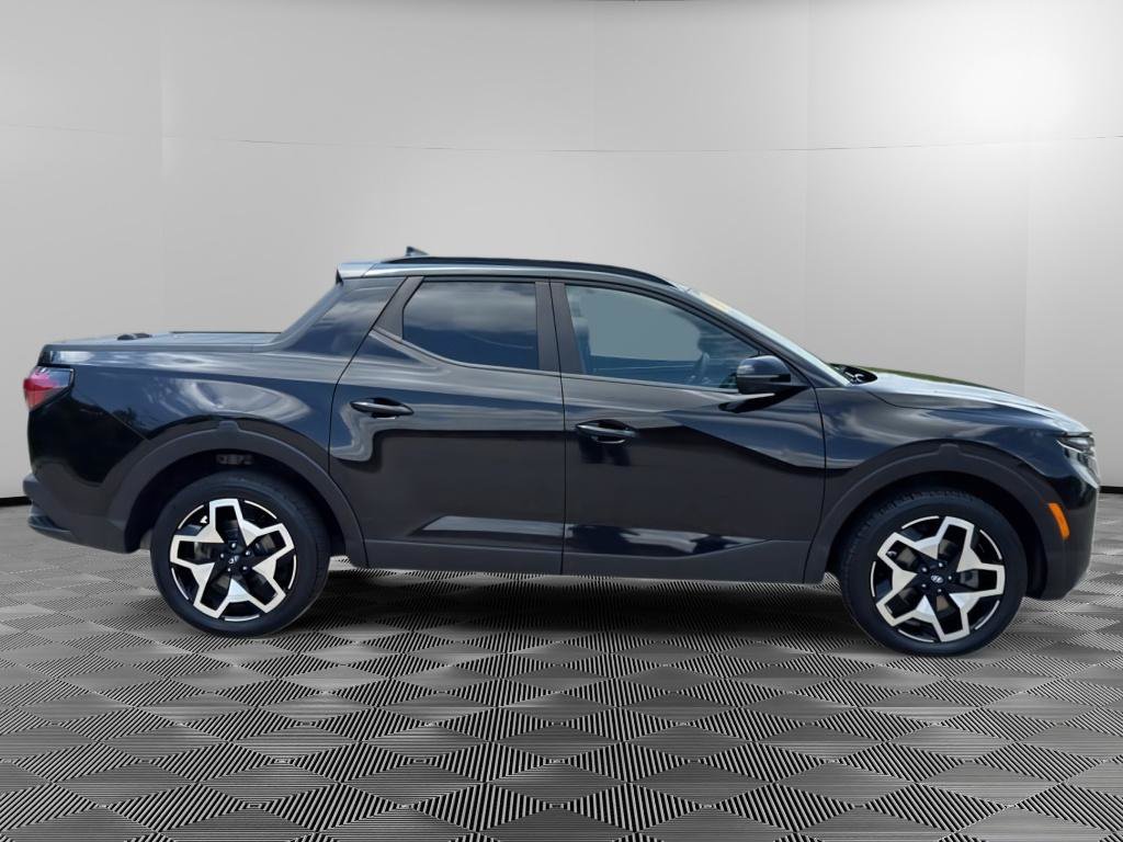 Used 2022 Hyundai Santa Cruz Limited AWD/4WD image 2