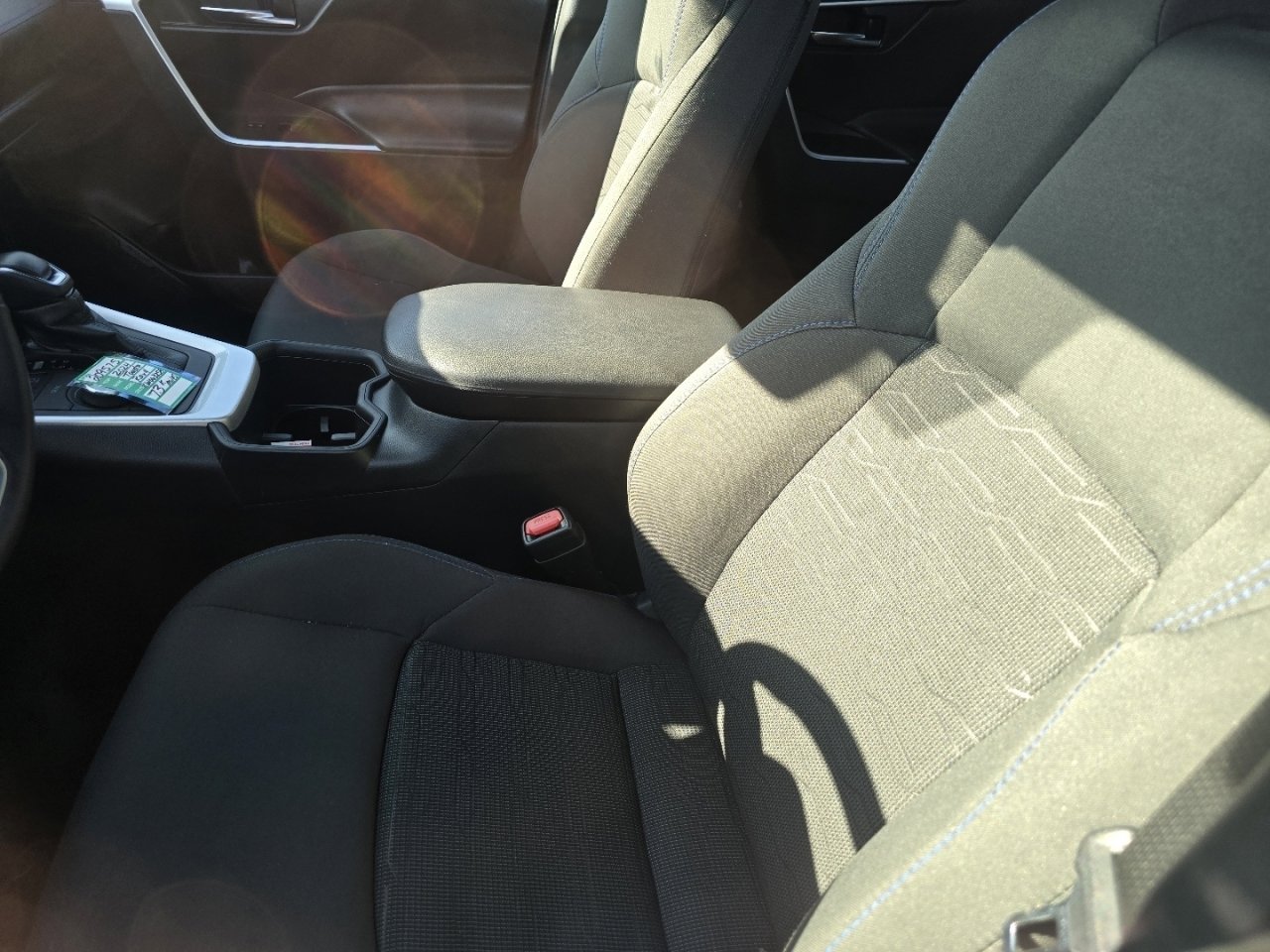 Used 2024 Toyota RAV4 SE image 24