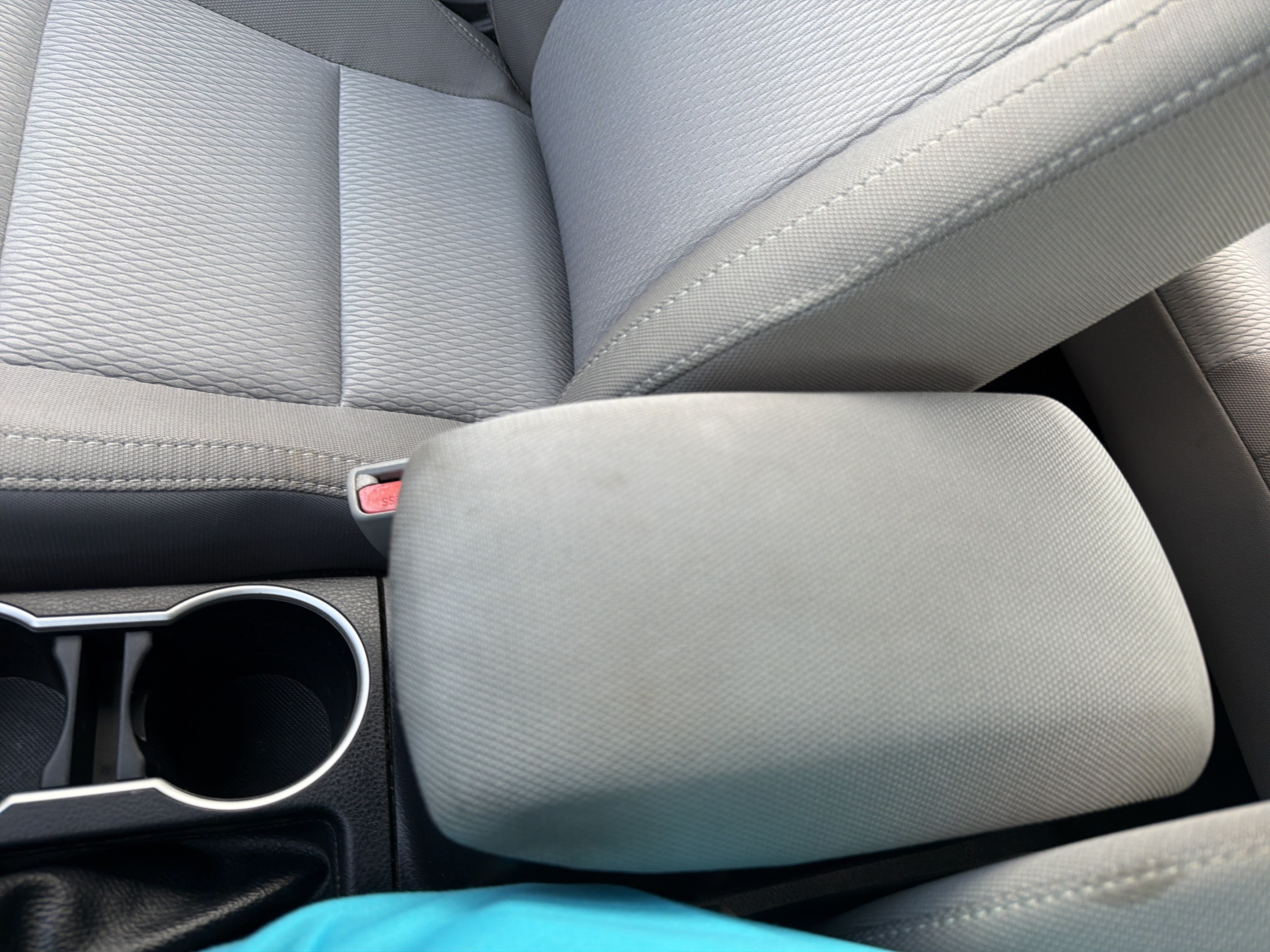 Used 2015 Toyota Corolla LE w/ Body Protection Package #1 FWD image 30
