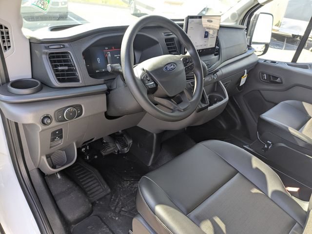 New 2026 Ford Transit 250 148 Medium Roof w/ Load Area Protection Package RWD image 11