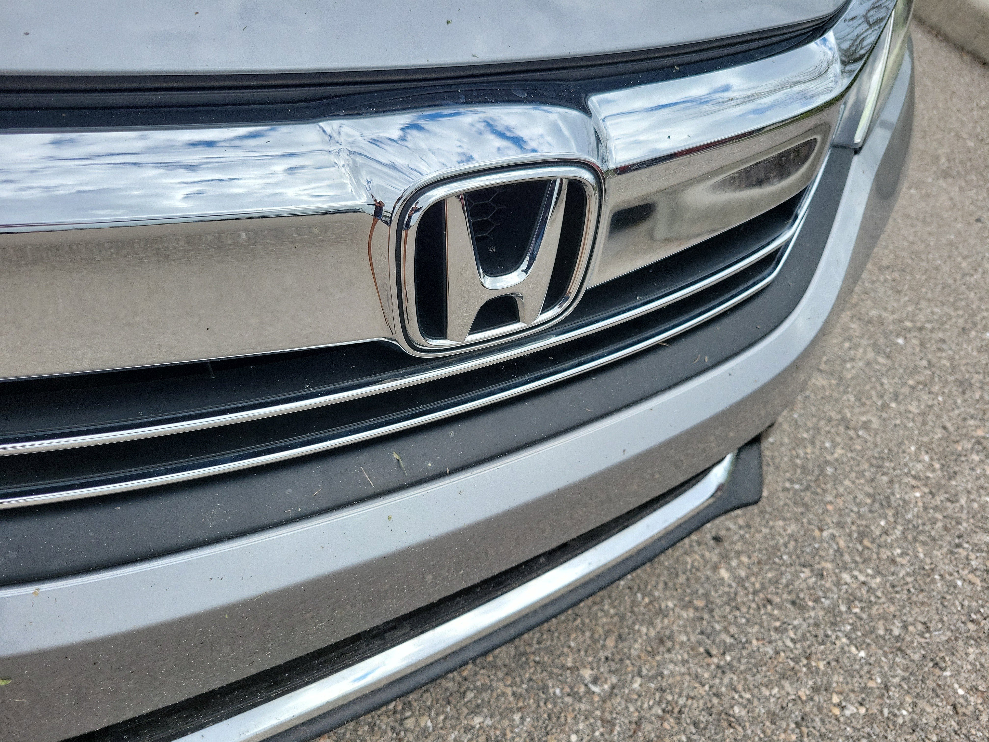 Used 2017 Honda Accord EX-L image 7