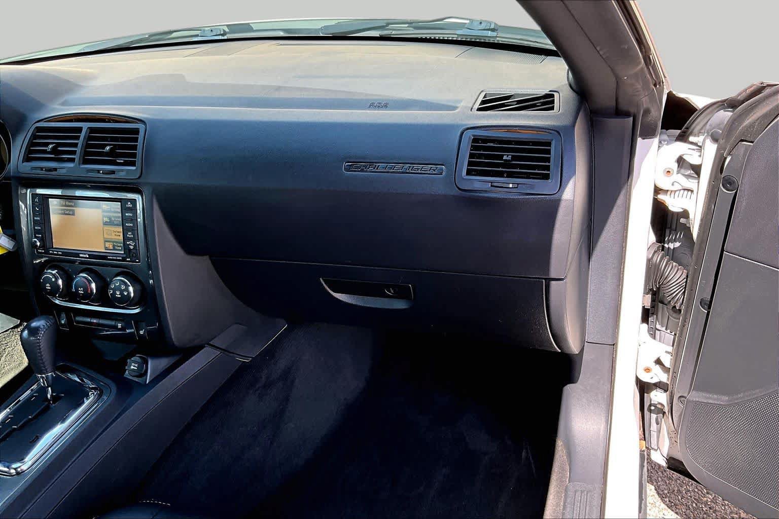Used 2010 Dodge Challenger SE RWD image 19