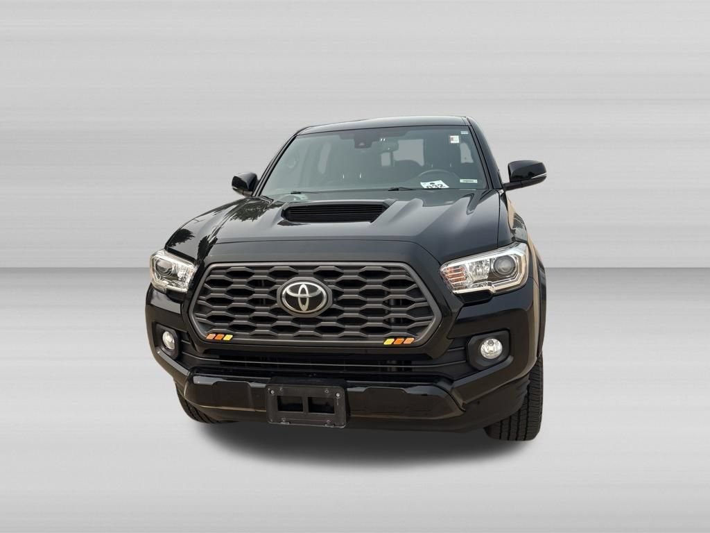 Used 2021 Toyota Tacoma TRD Sport AWD/4WD image 9