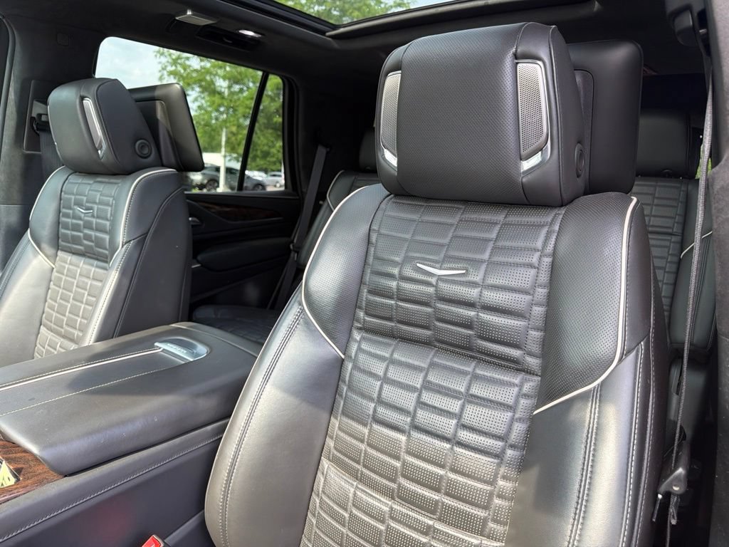 Used 2022 Cadillac Escalade Sport Platinum AWD/4WD image 8