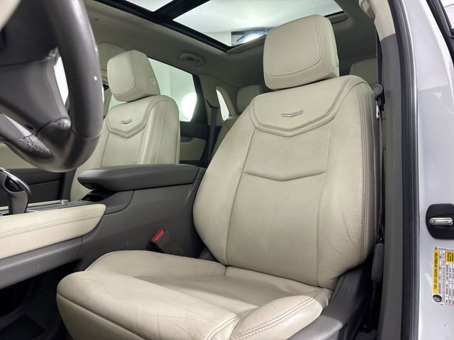 Used 2018 Cadillac XT5 Luxury w/ Driver Awareness Package image 19