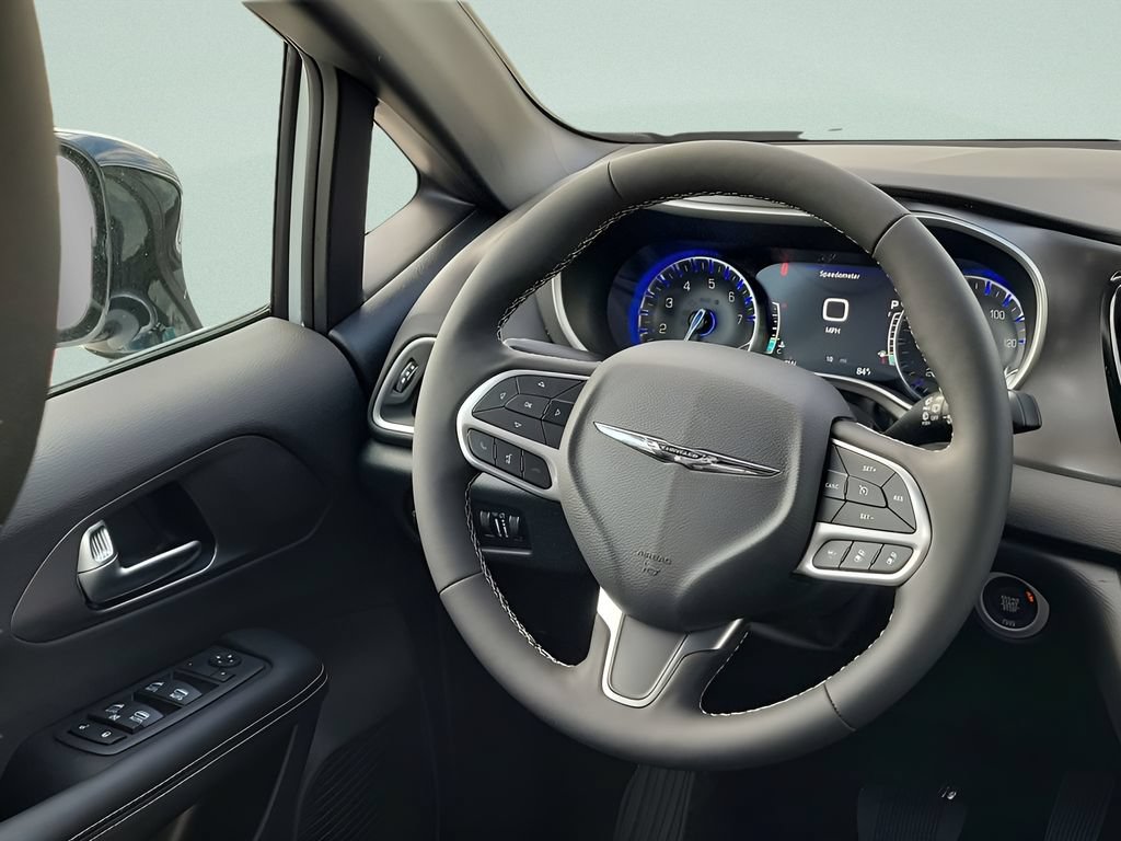 New 2026 Chrysler Voyager LX FWD image 25