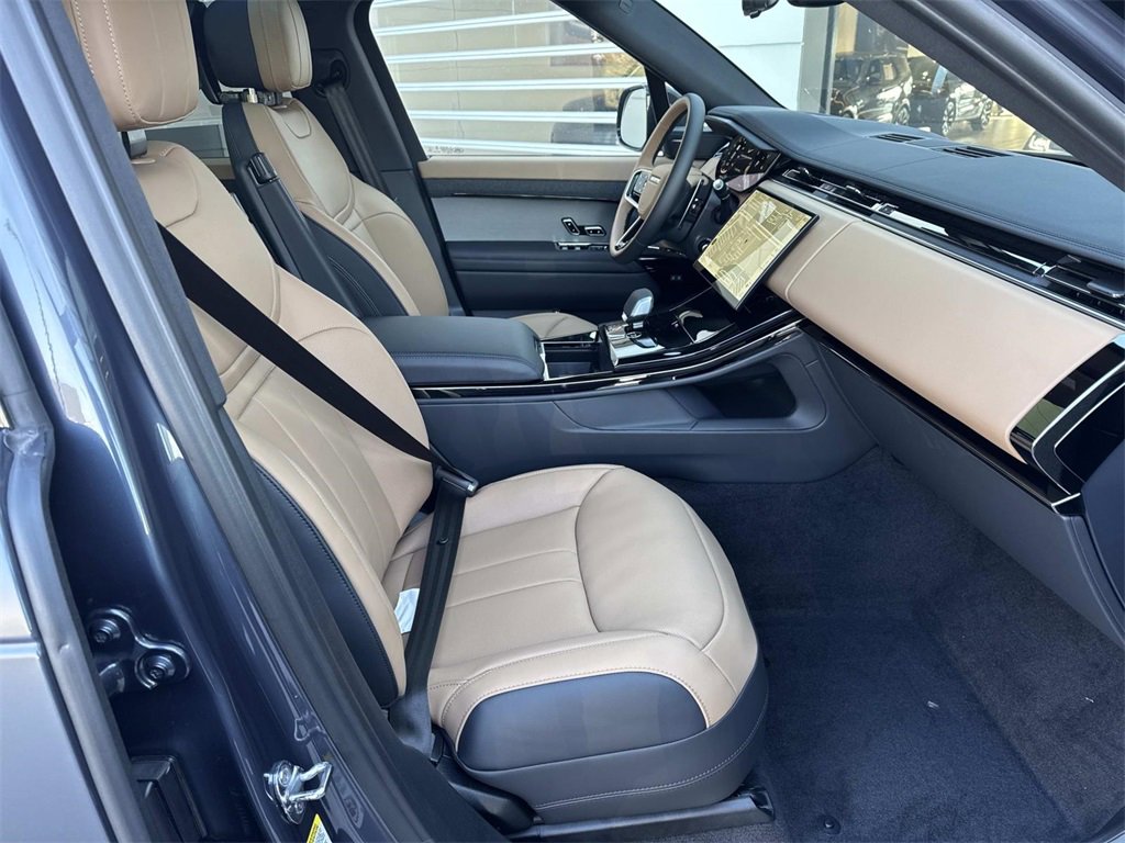 New 2026 Land Rover Range Rover Sport Dynamic SE image 10