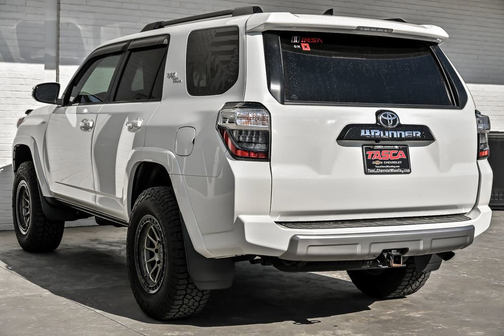 Used 2021 Toyota 4Runner TRD Off-Road Premium w/ Moonroof Package AWD/4WD image 9