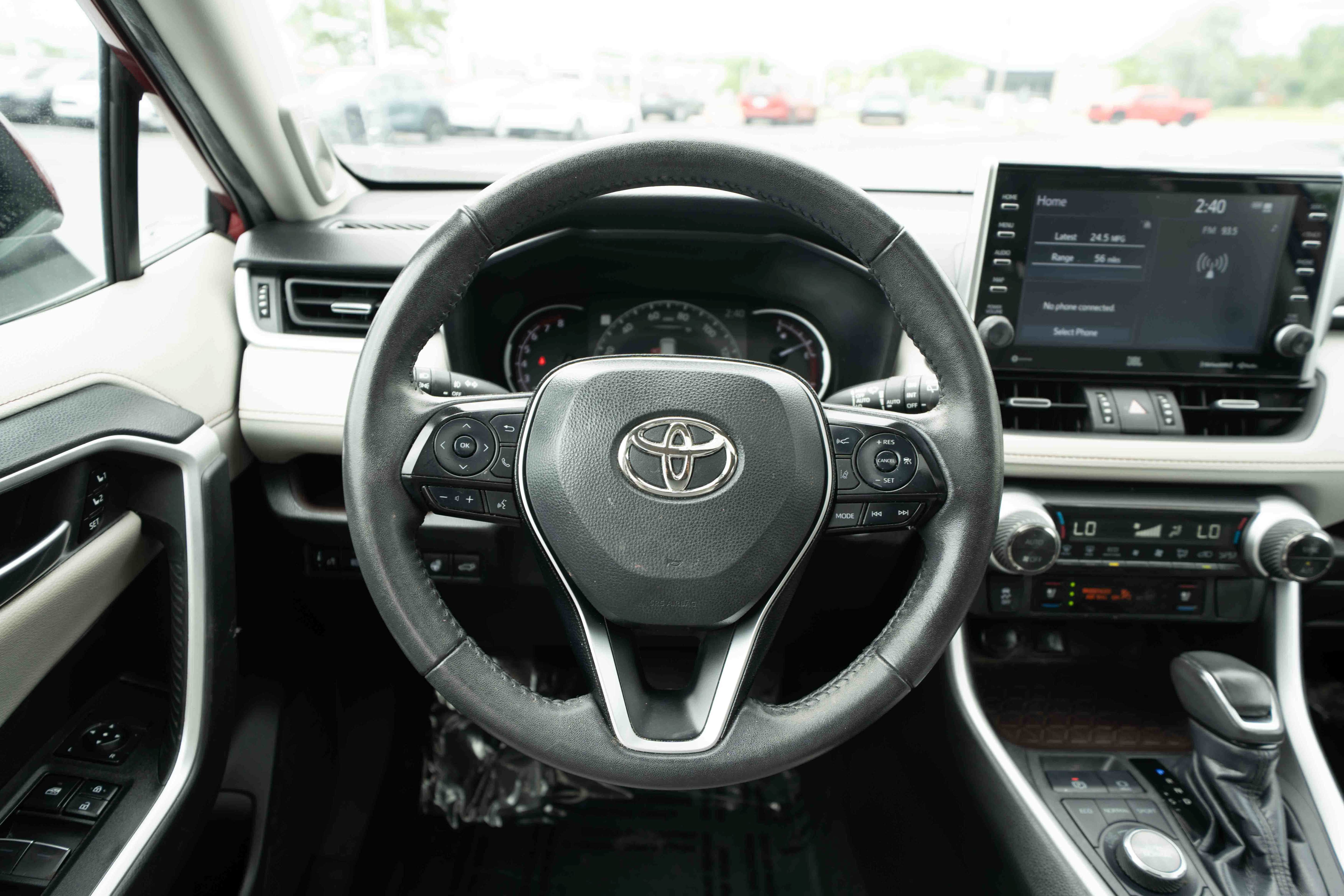 Used 2022 Toyota RAV4 Limited w/ Limited Grade Weather Package AWD/4WD image 21