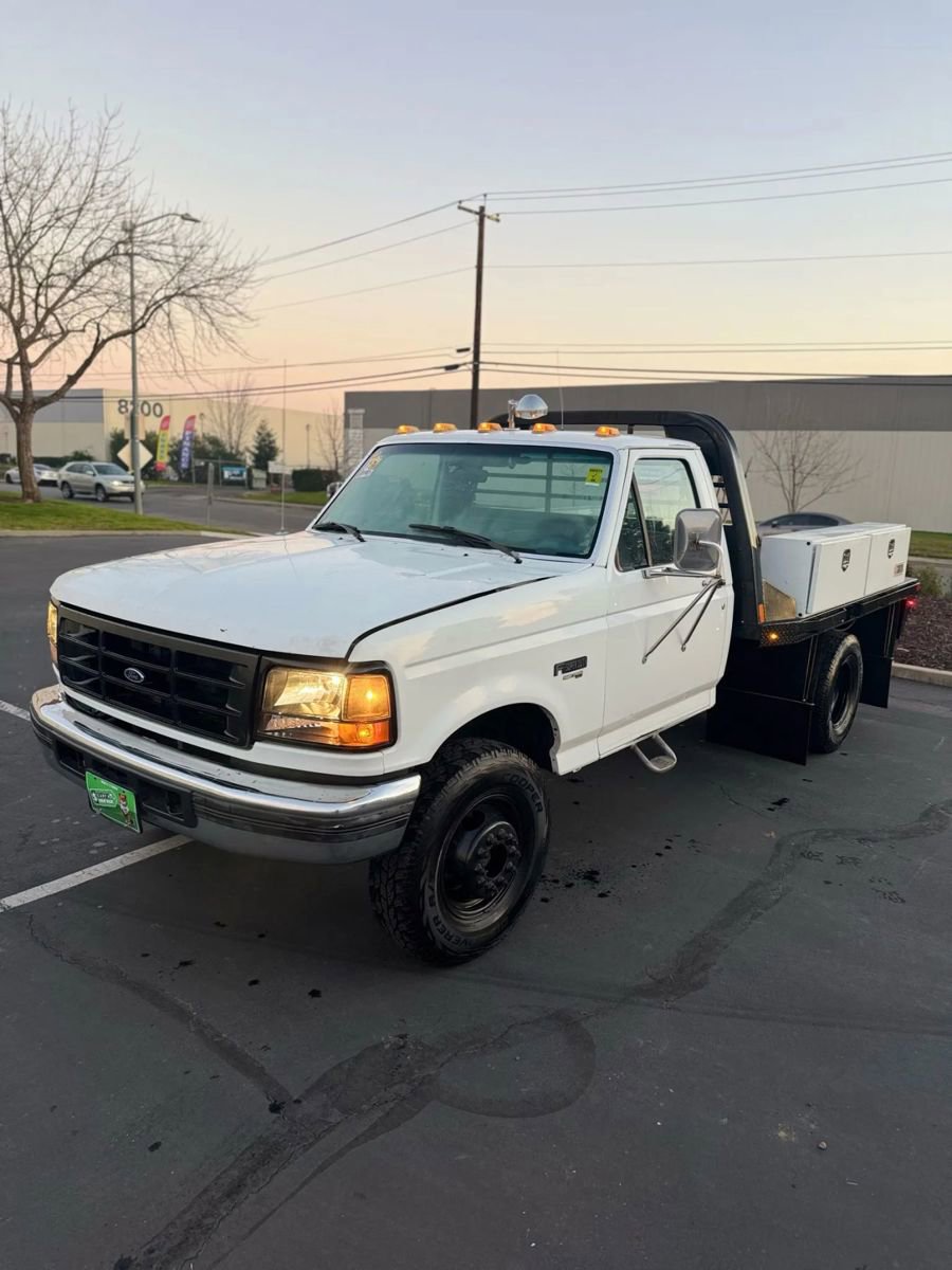 Used 1997 Ford F450 2WD Regular Cab Super Duty image 3