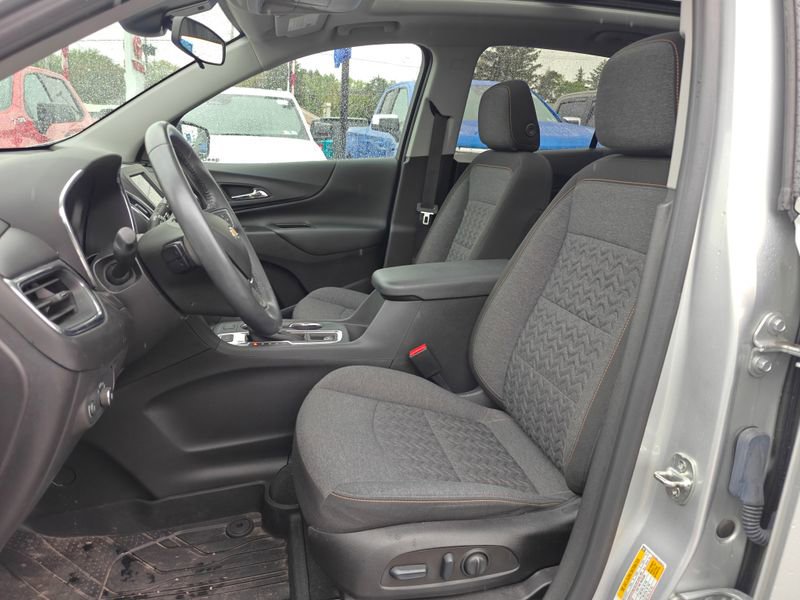 Certified 2022 Chevrolet Equinox LT AWD/4WD image 9