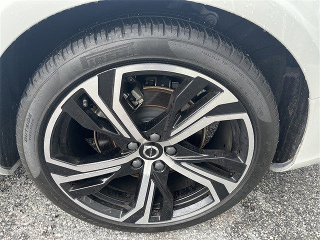 Used 2024 Volvo S60 B5 Plus image 9