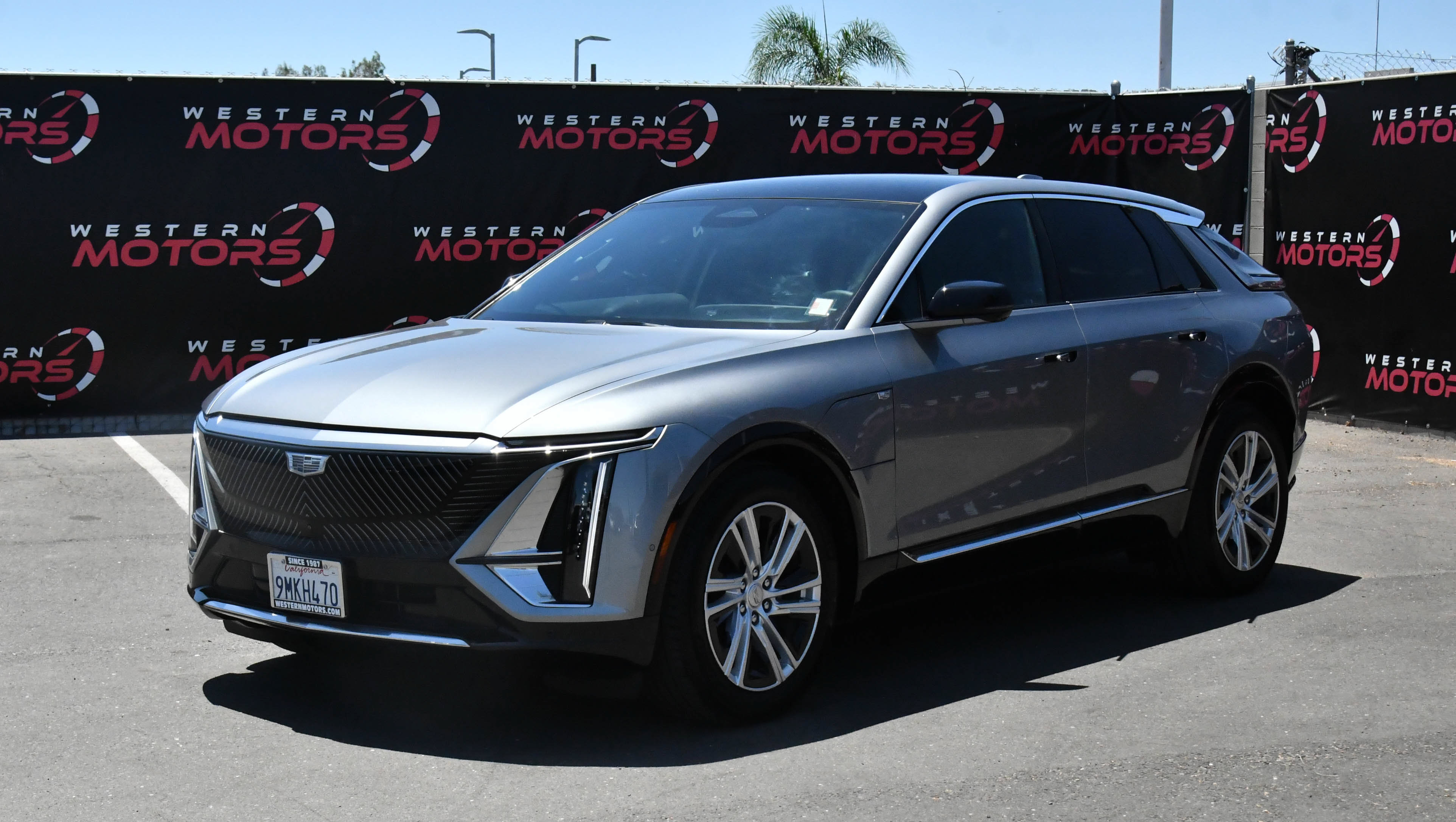 Used 2024 Cadillac Lyriq Tech w/ Driver Assist Package RWD image 3