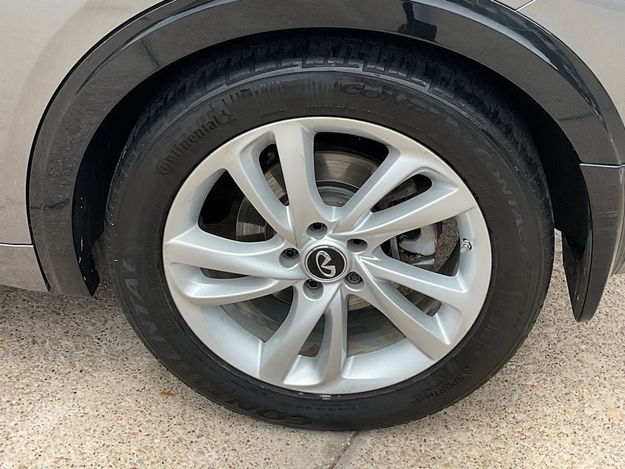 Used 2018 INFINITI QX30 image 8