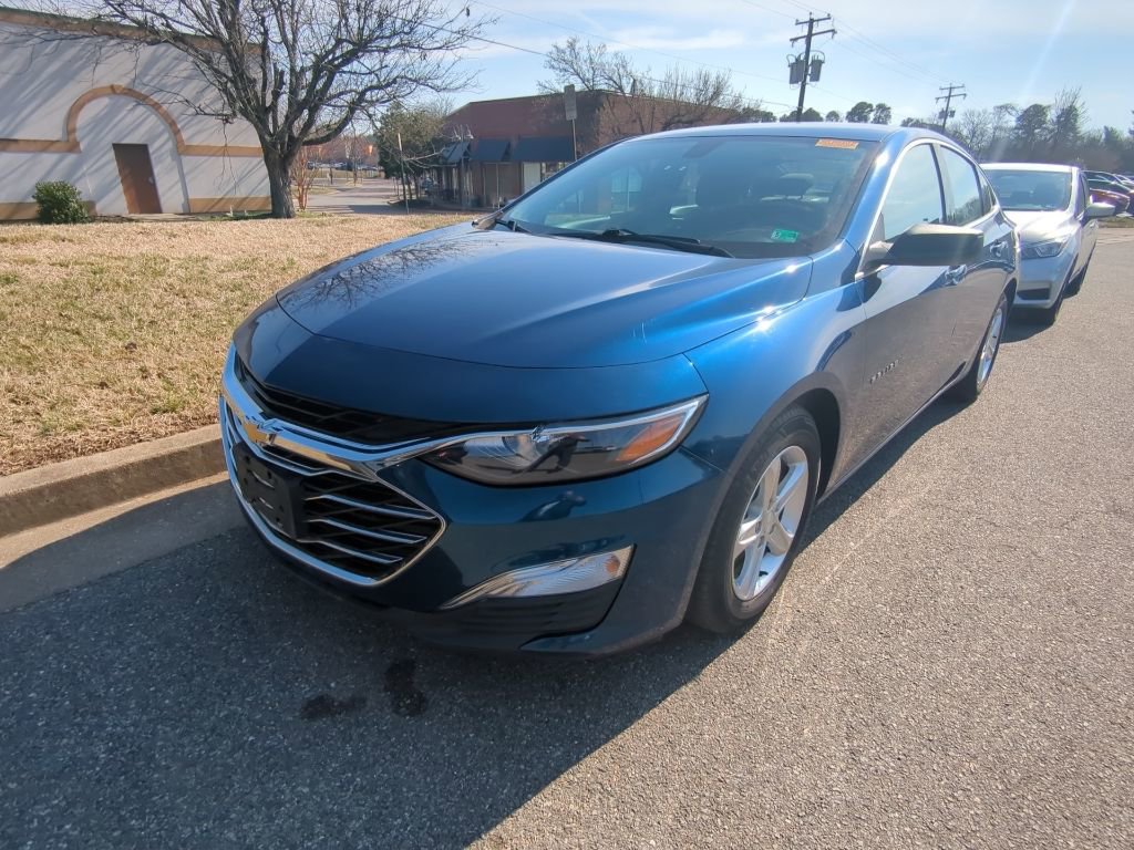 Used 2019 Chevrolet Malibu LS w/ LPO, Convenience Package 1 image 1