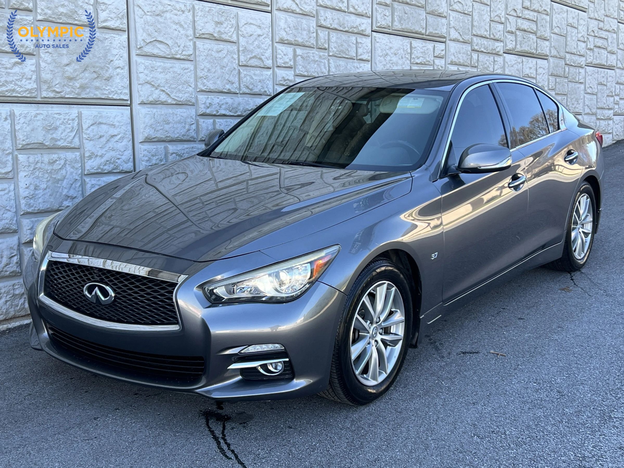 Used 2014 INFINITI Q50 Premium w/ Navigation Package RWD image 1