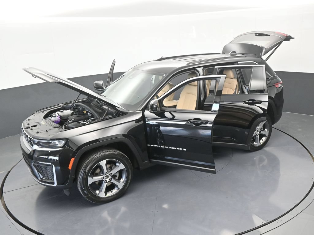 Used 2026 Jeep Grand Cherokee Limited RWD image 47