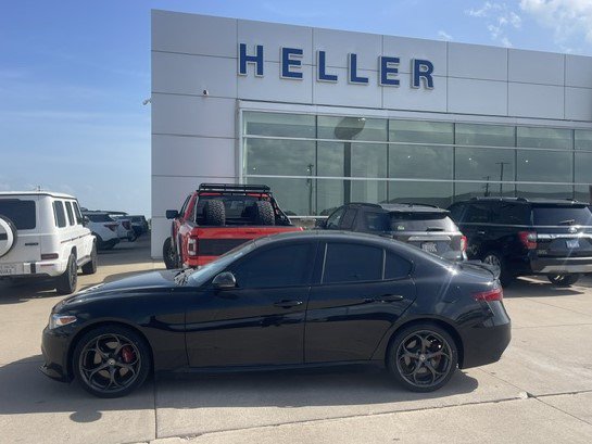 Used 2018 Alfa Romeo Giulia Ti Sport w/ Quick Order Package 22S Sport AWD/4WD image 3