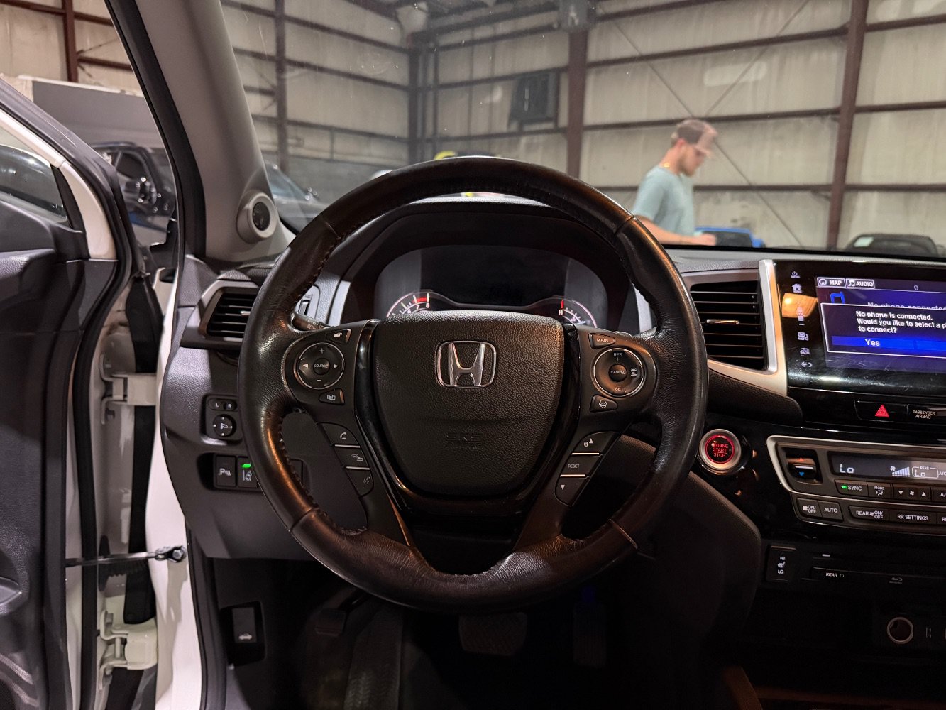 Used 2017 Honda Pilot Touring image 30