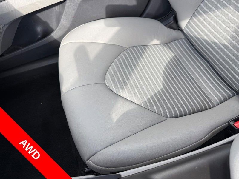 Used 2024 Toyota Camry SE AWD/4WD image 27