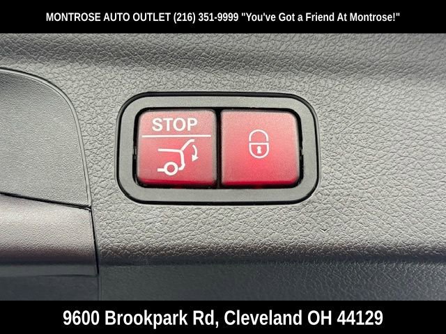 Used 2020 Mercedes-Benz GLE 350 4MATIC w/ Premium Package image 38