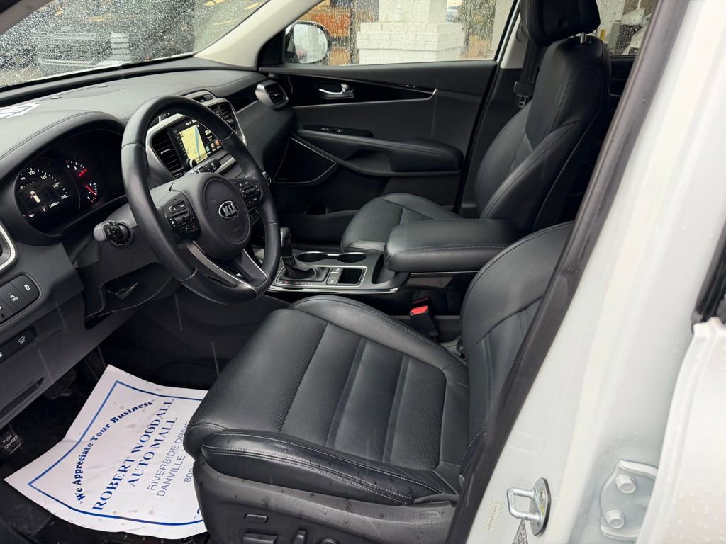 Used 2016 Kia Sorento SX image 11