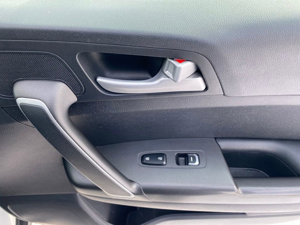 Used 2017 Kia Sportage LX w/ LX Popular Package image 10