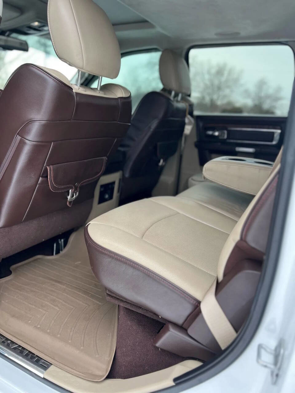 Used 2018 RAM 2500 Longhorn w/ Longhorn Southfork Package image 16