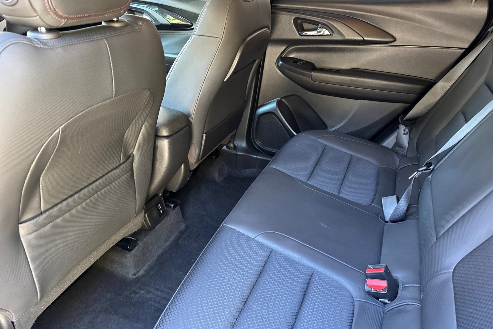 Used 2023 Chevrolet TrailBlazer RS w/ Convenience Package FWD image 15